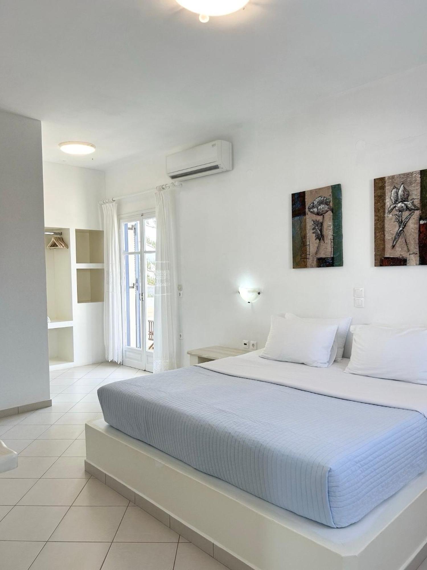 Anita Rooms & Suites Milos Adamantas  Exterior foto